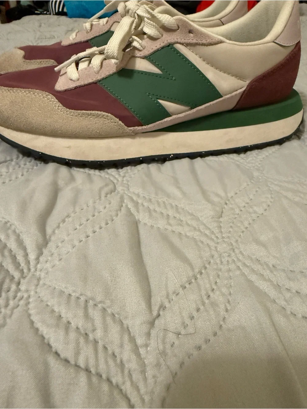 New Balance 237 Sneakers Womens 8.5 Burgundy Green Retro Colorblock WS237DP